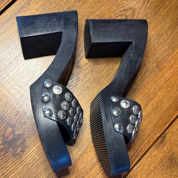 Betsey Johnson Candies clogs. - Picture 2 of 5